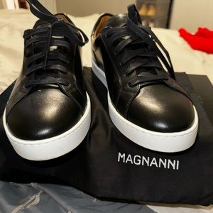 Magnanni men leather luxury sneakers Costa Lo size 9 1/2
